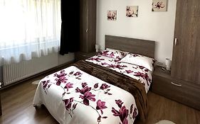 Iali Apartment